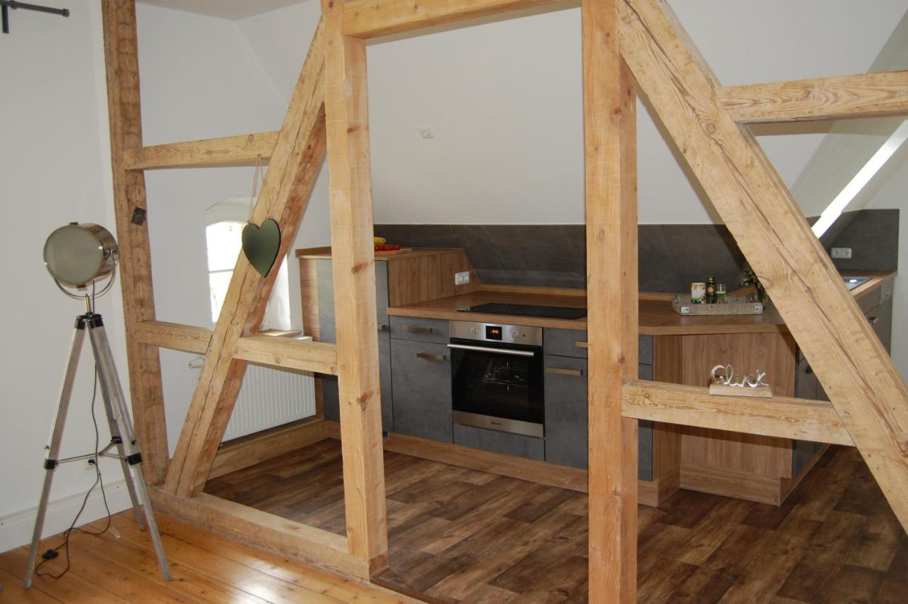Kuhstorf Ferienwohnung Ehemalige Revierfoersterei "Uns Luett" מראה חיצוני תמונה