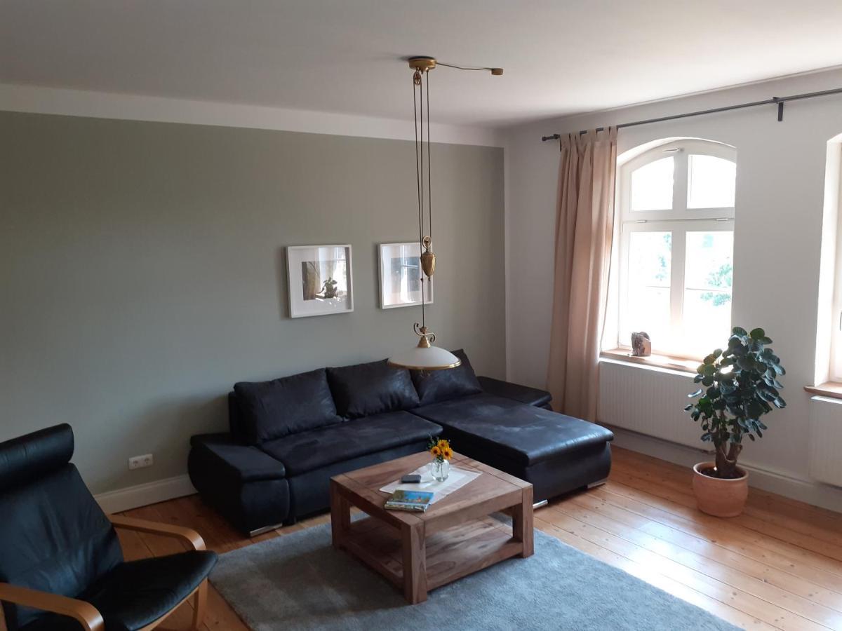 Kuhstorf Ferienwohnung Ehemalige Revierfoersterei "Uns Luett" מראה חיצוני תמונה