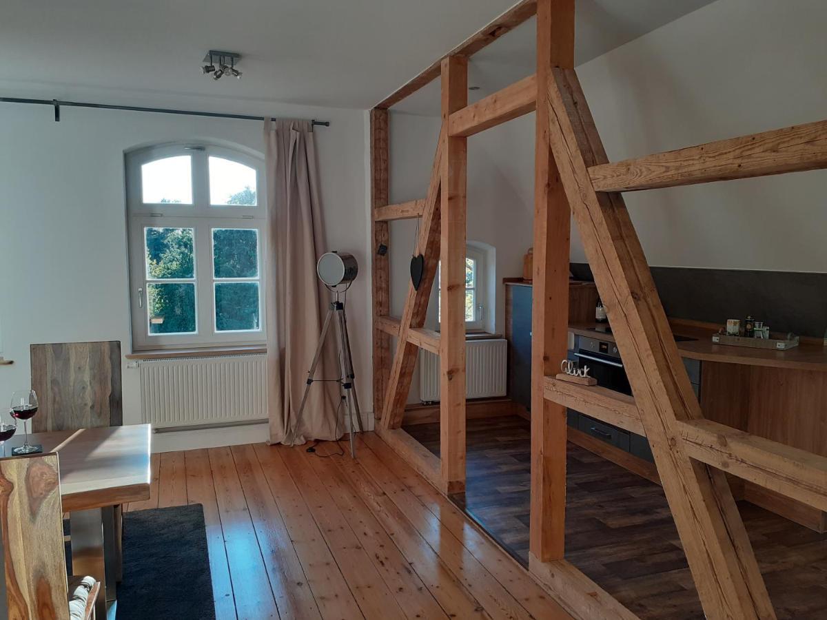 Kuhstorf Ferienwohnung Ehemalige Revierfoersterei "Uns Luett" מראה חיצוני תמונה